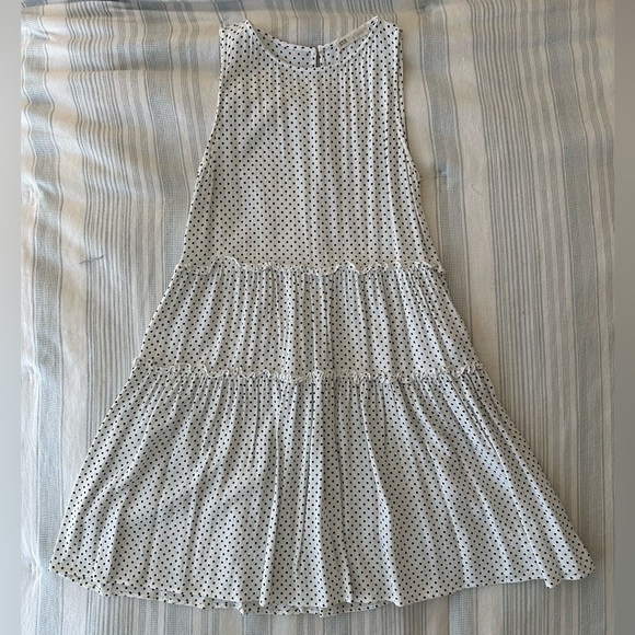 Stradivarius STR tiered smock dress in dot print - Picture 5 of 5